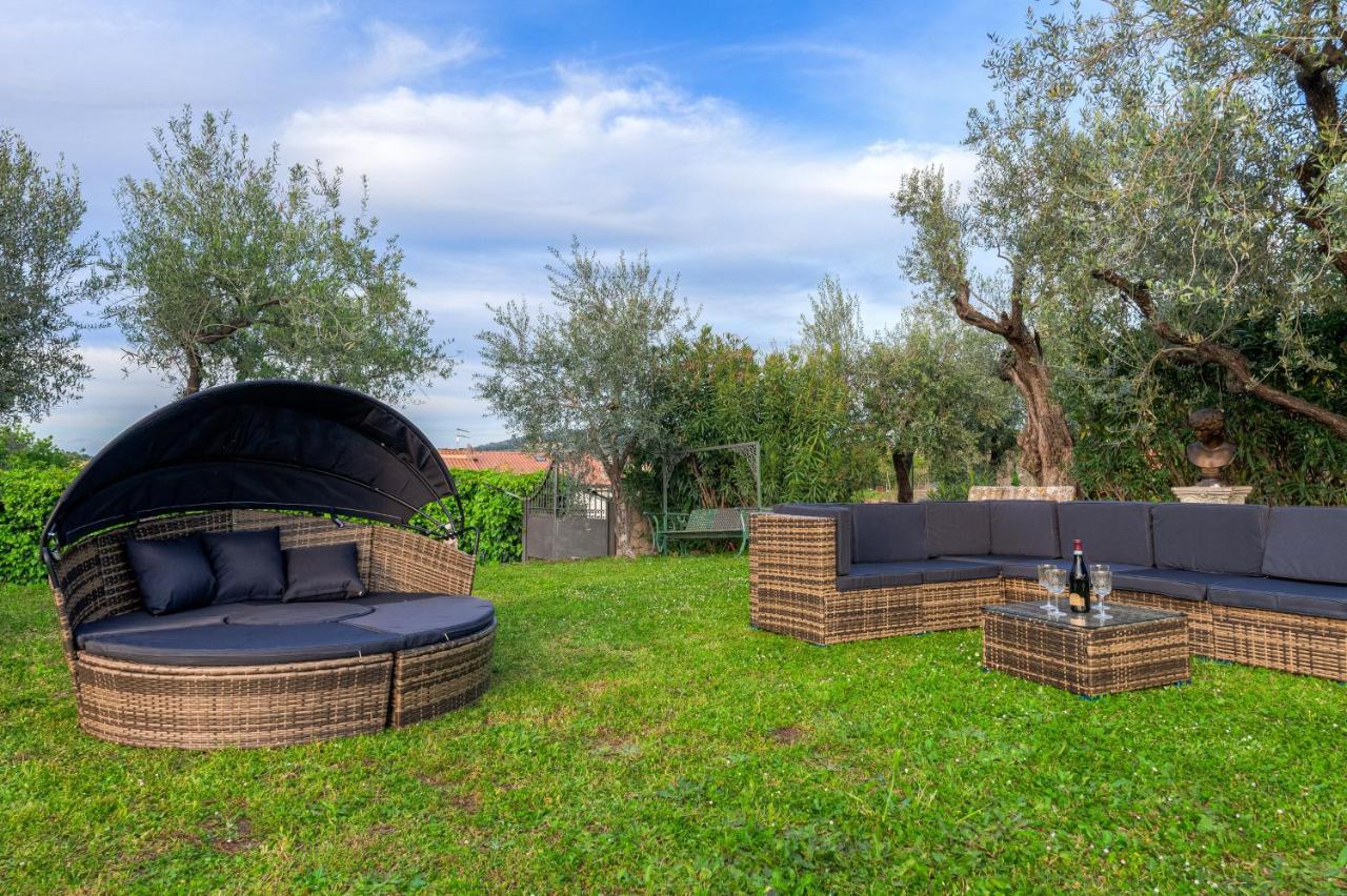 Roman Oasis Villa تْشامبينو المظهر الخارجي الصورة