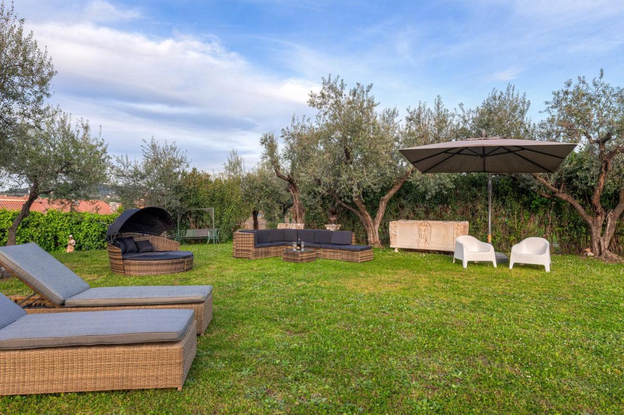 Roman Oasis Villa تْشامبينو المظهر الخارجي الصورة
